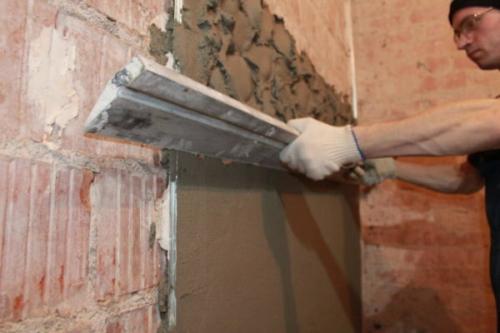 Как выровнять стены в ванной по маякам. Требования к поверхностям стен под плитку