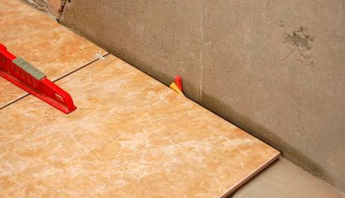 Как класть плитку на пол. Укладка кафеля