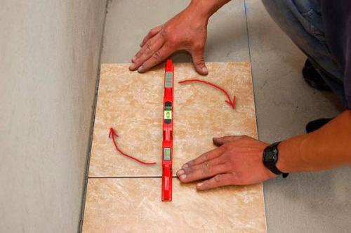 Как класть плитку на пол. Укладка кафеля