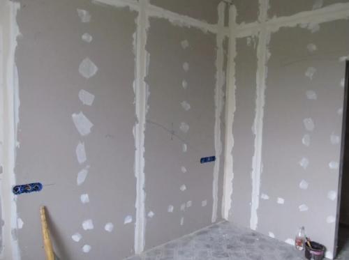 Укладка плитки на стену своими руками. Как укладывать настенную плитку своими руками: с фото инструкцией