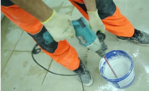 Как выровнять потолок при помощи шпаклевки. Как выровнять потолок шпаклевкой своими руками