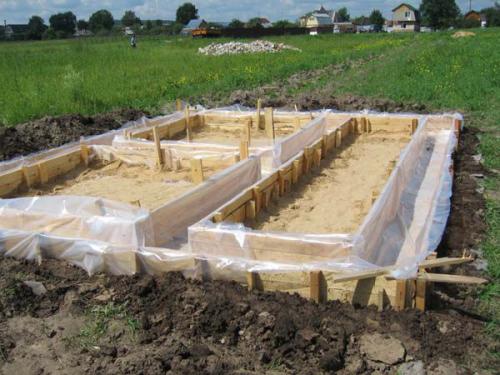 Дом из газобетона своими руками. Дом из газобетона: укладка блоков 04