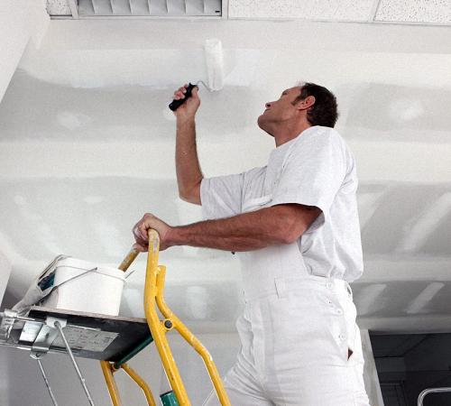 Как выровнять потолок шпаклевкой своими руками. Шпаклевка потолка своими руками - выбор материалов и инструментов