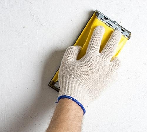 Как выровнять потолок шпаклевкой своими руками. Шпаклевка потолка своими руками - выбор материалов и инструментов