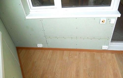 Самый дешевый способ отделки балкона. Чем лучше обшить лоджию внутри: советы специалиста со стажем