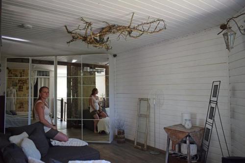 Как женщине построить дом своими руками. Мать-одиночка своими руками построила дом с нуля