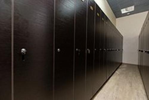 Шкафчик в школу в раздевалку. Разновидности 10