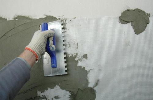 Выравнивание потолка штукатуркой своими руками.  Правда о демонтаже старых слоев потолка 07