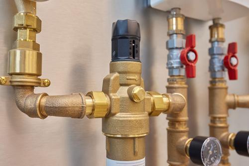 Отделка ванной комнаты ПВХ панелями: шаг за шагом 13