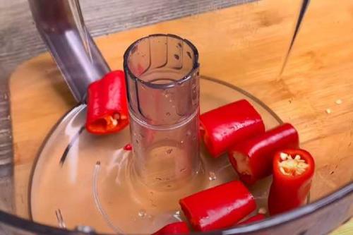 Рецепты с базиликом на зиму. Базиликовый соус на зиму — рецепты ароматного соуса с базиликом к мясу и пасте