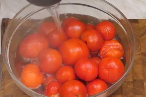 Рецепты с базиликом на зиму. Базиликовый соус на зиму — рецепты ароматного соуса с базиликом к мясу и пасте