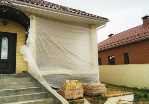 Гидроизоляция на сырой бетон. Заказчик: Зачем гидроизоляцию на мокрое наносите? Она ведь не приклеится? или 5 скрытых ошибок при работе с цементной гидроизоляцией