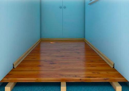 Как выровнять пол на балконе своими руками. Выравниваем пол самонивелирующейся смесью 14