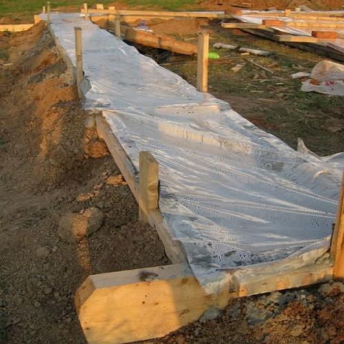 Почему нельзя делать гидроизоляцию фундамента сразу