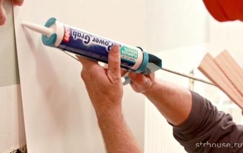 Можно ли устанавливать пластиковые панели на стены с неровностями. Монтаж ПВХ панелей