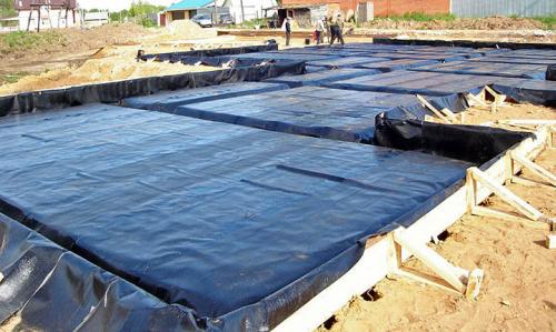 Гидроизоляция фундамента старого дома. Как подбирать гидроизоляцию для своего дома?