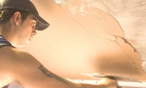 Как выбрать подходящие материалы для штукатурки и шпаклёвки потолка. Штукатурка и шпаклевка потолка своими руками