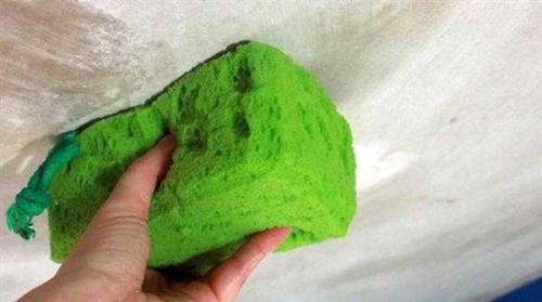 Подготовка потолка под покраску. Удаляем старую отделку