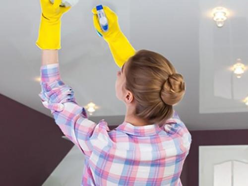 Как проверить потолок на наличие жирных пятен и как их удалить. Как удалить на натяжном потолке пятна от ржавчины