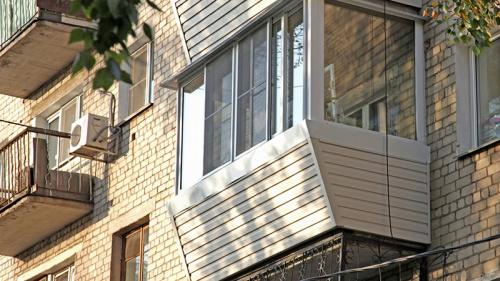 Наружная отделка балкона своими руками. Отделка балкона сайдингом