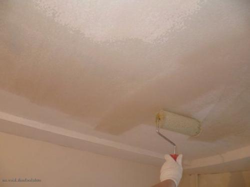 Как подготовить потолок к покраске, если он имеет неровности или повреждения. Самый легкий способ исправить неровности на потолке после окрашивания