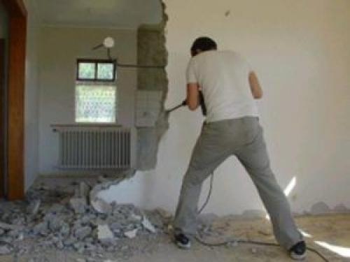 Какие последствия могут произойти при неправильном сносе стен в панельной хрущевке. Снос стен в панельных домах