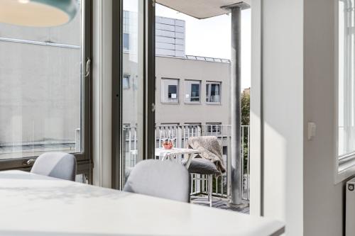 Как выбрать подходящий дизайн для отделки балкона. Дизайн балкона и лоджии: 25 идей интерьера с фото, рекомендации, типовые ошибки